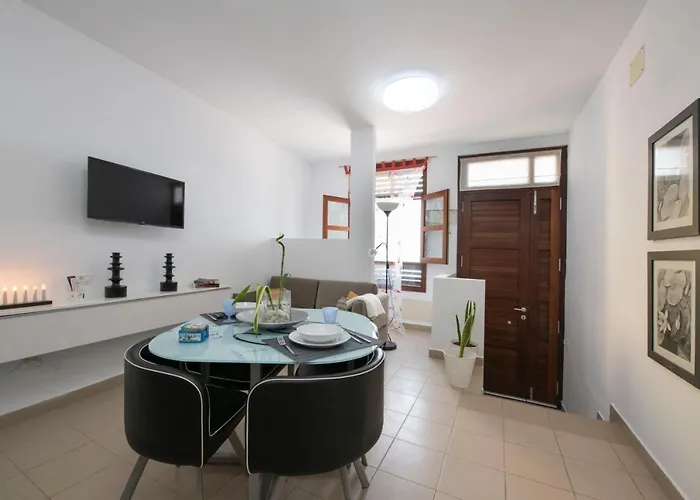 Hauzify I Apartamento Celeste